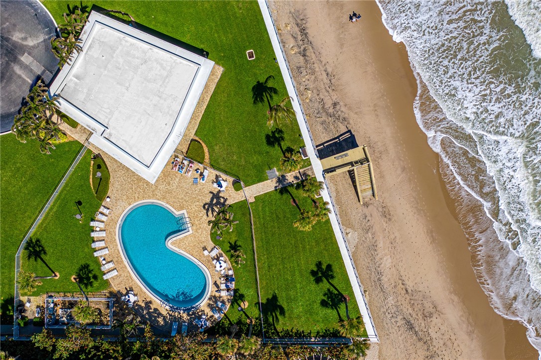 3554 Ocean Drive PH4N