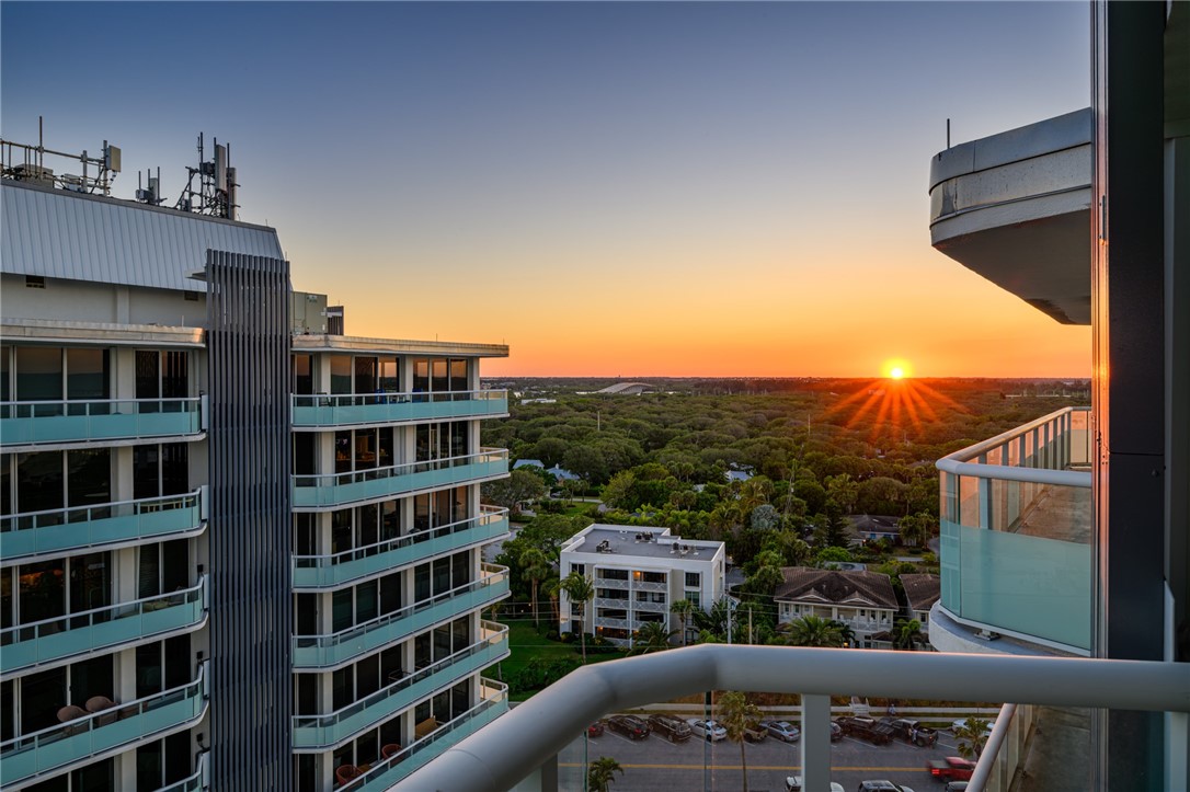 3554 Ocean Drive PH4N