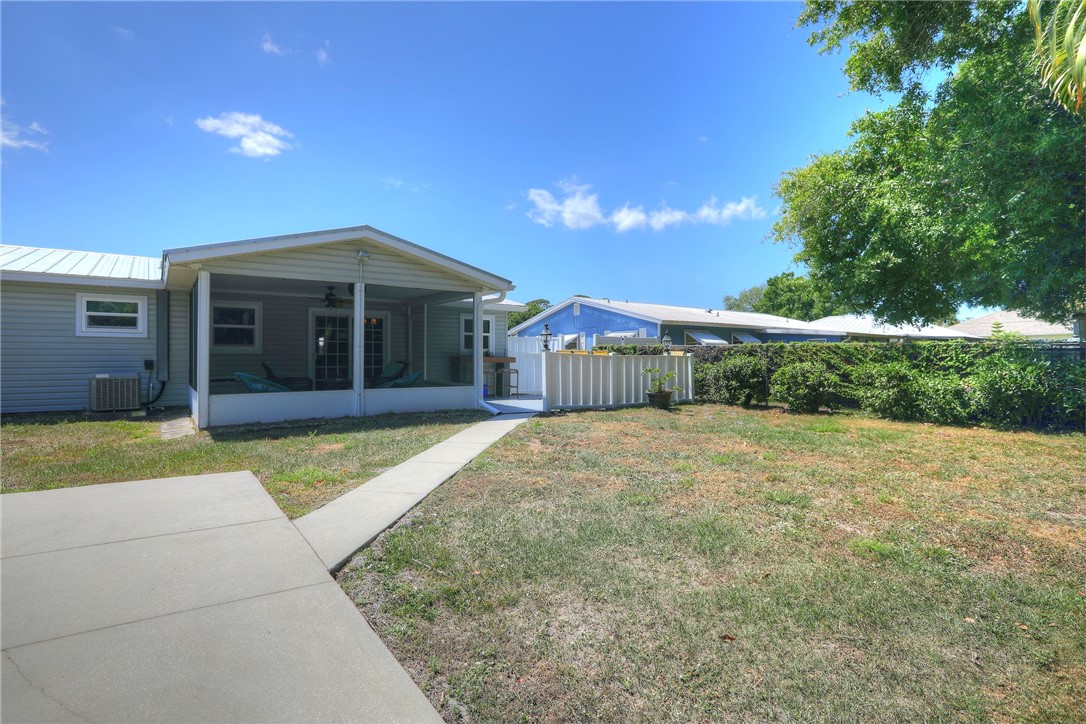 1550 Emerson Lane