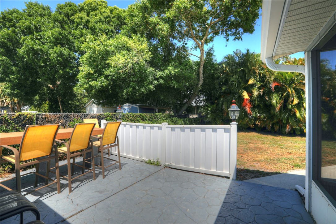 1550 Emerson Lane