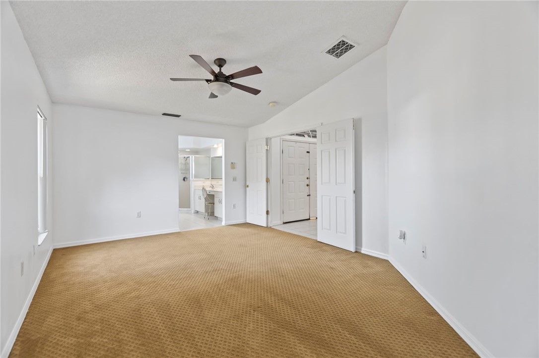 68 Holiday Park Boulevard NE