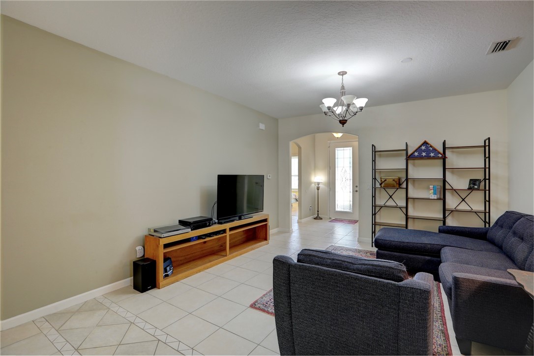 508 Crossings Boulevard