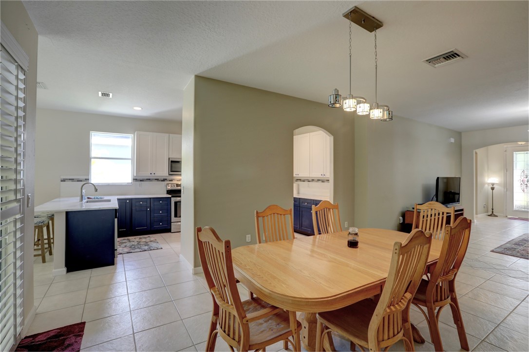 508 Crossings Boulevard