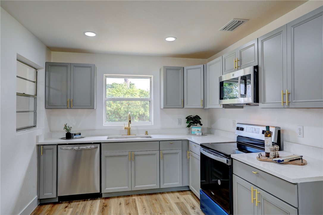 2184 Shelby Drive