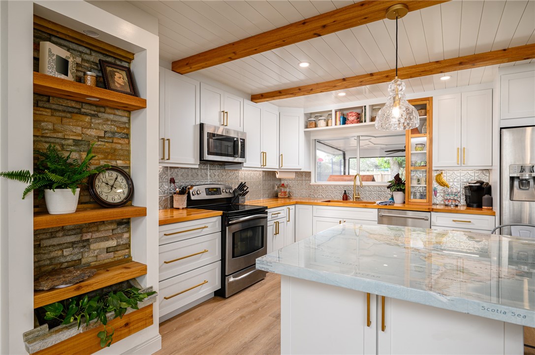 107 Alameda Avenue