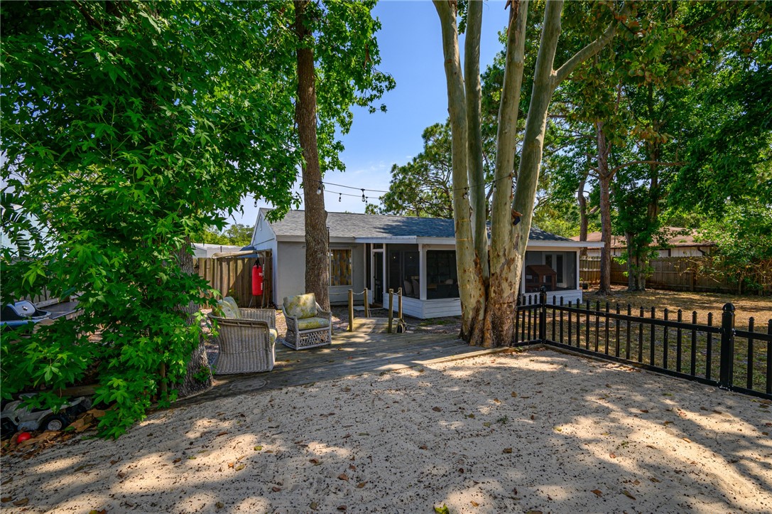 107 Alameda Avenue