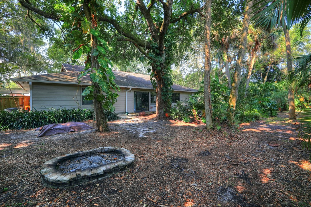979 Starflower Avenue