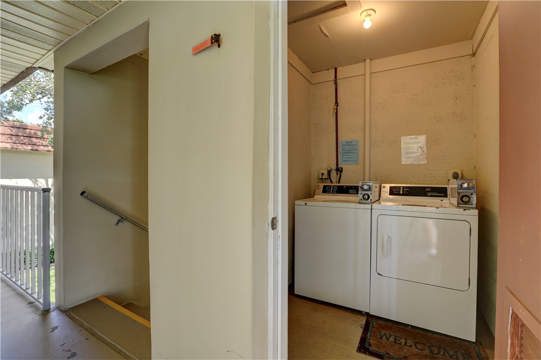 33 Vista Gardens Trail 205