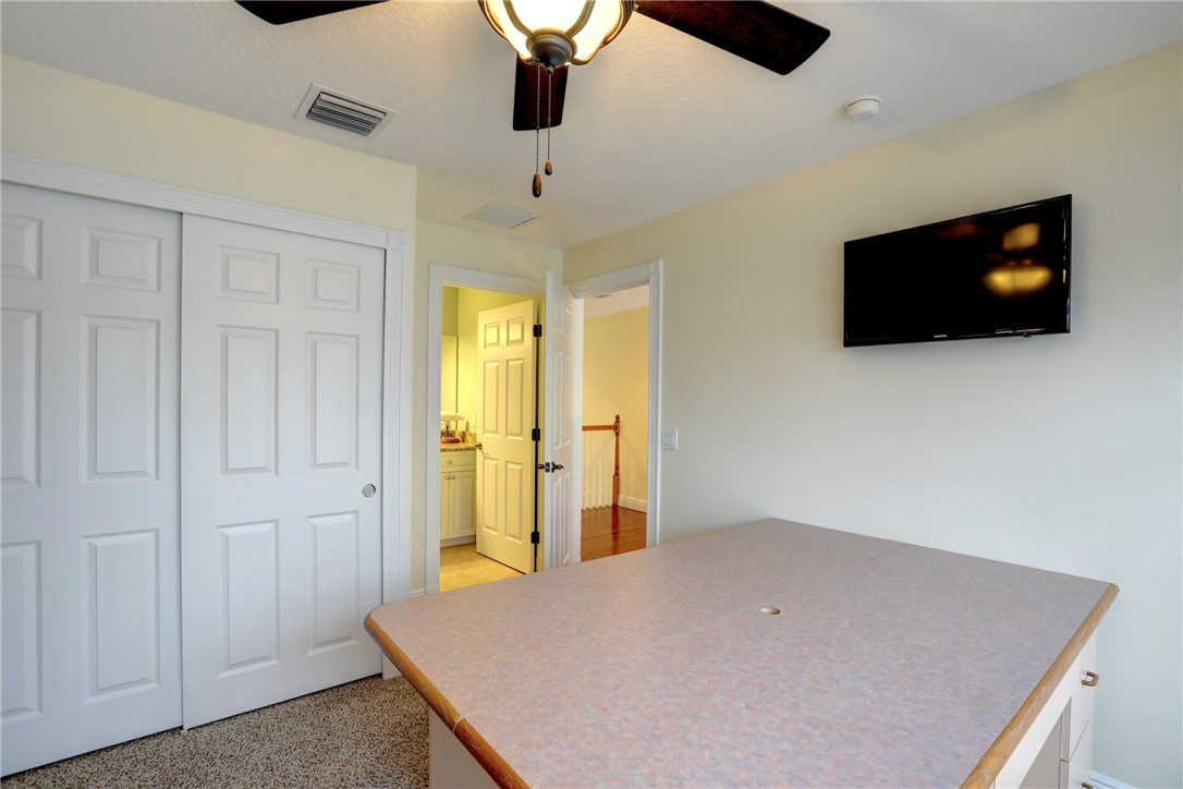580 Cross Creek Circle