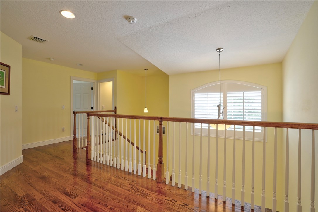 580 Cross Creek Circle
