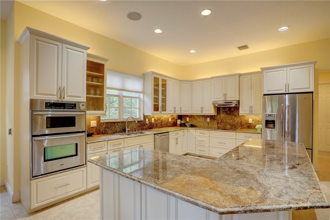 580 Cross Creek Circle