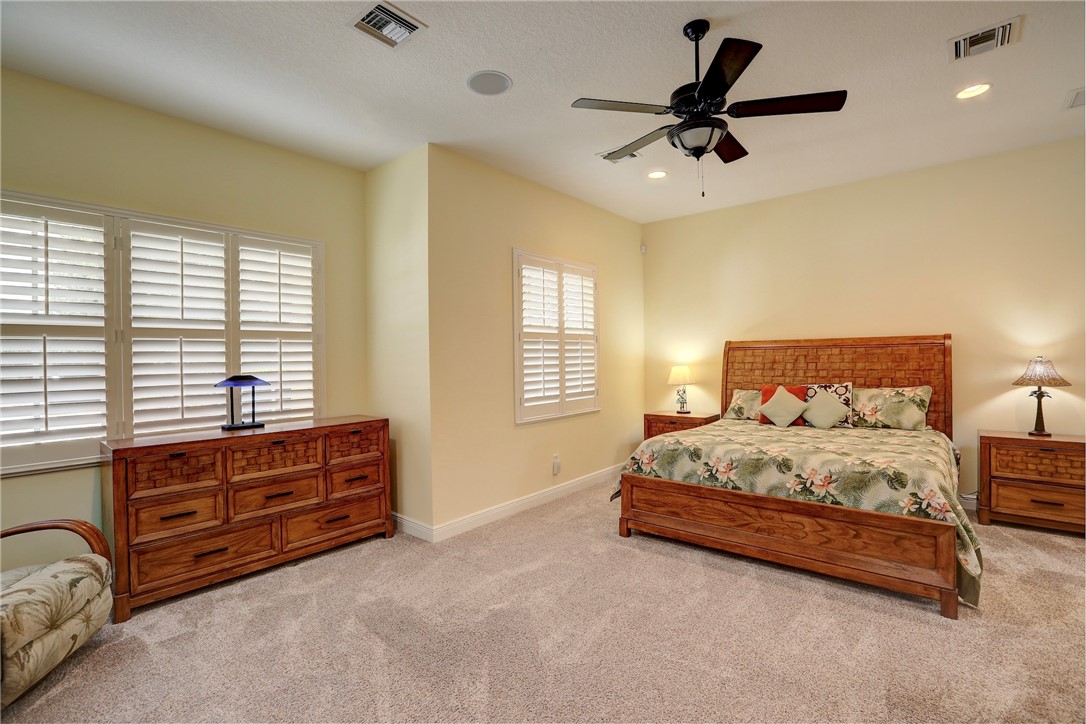 580 Cross Creek Circle