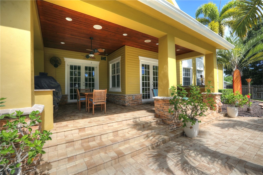 580 Cross Creek Circle