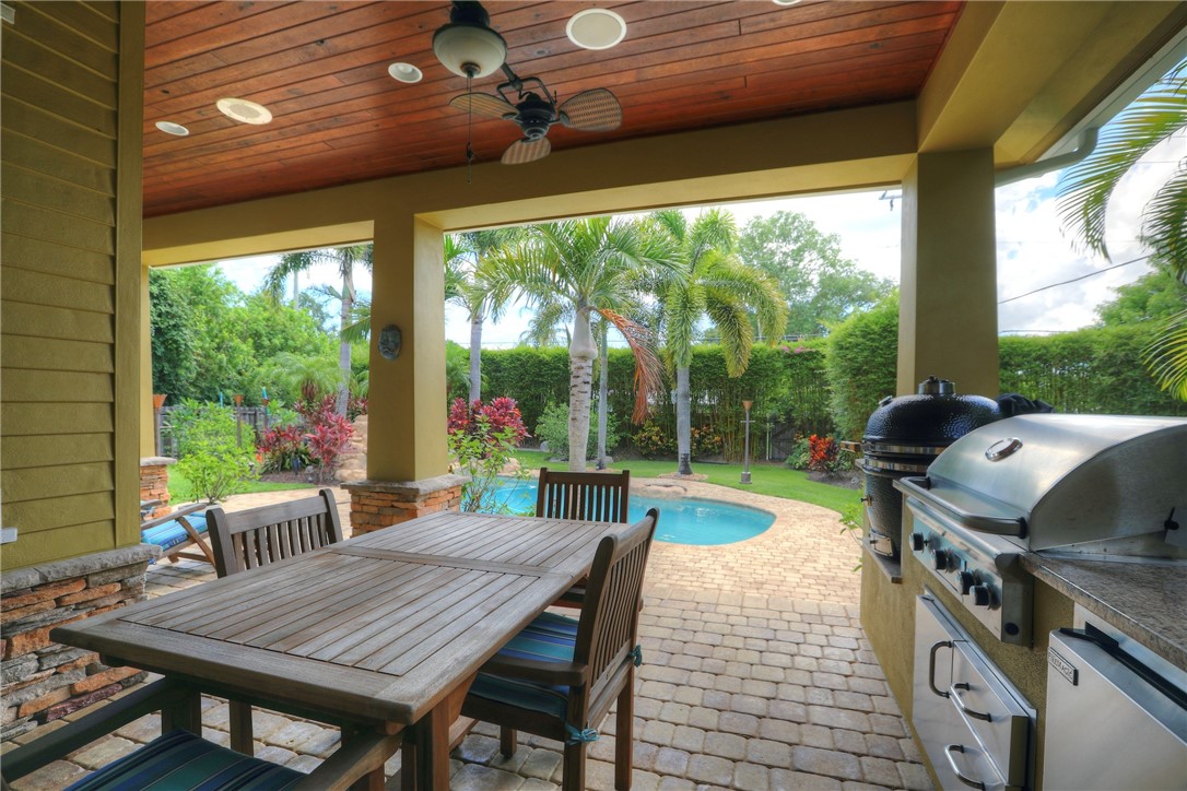 580 Cross Creek Circle