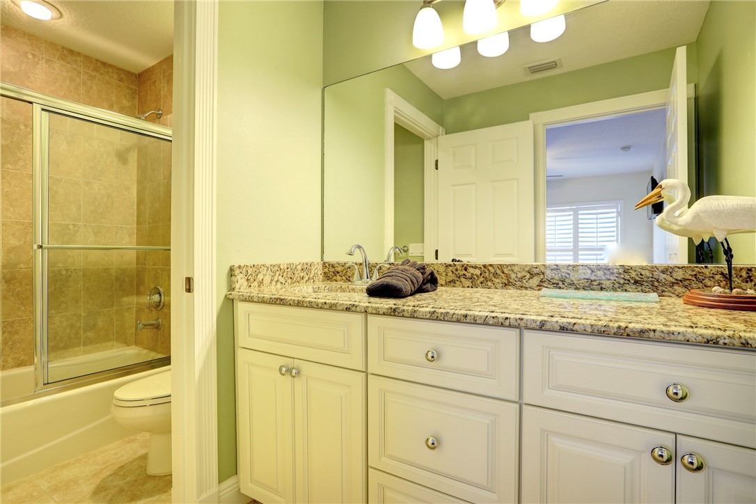 580 Cross Creek Circle