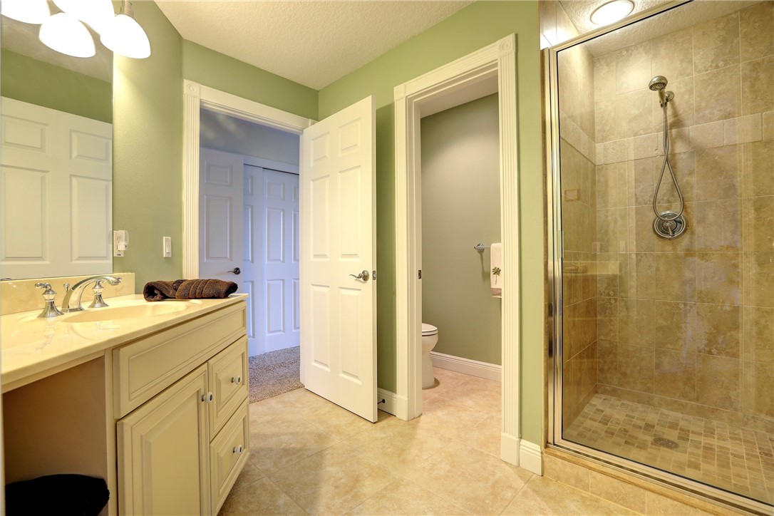 580 Cross Creek Circle