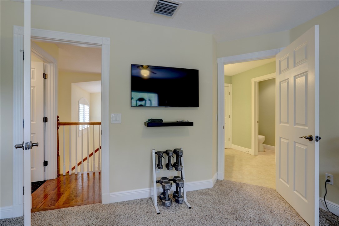 580 Cross Creek Circle
