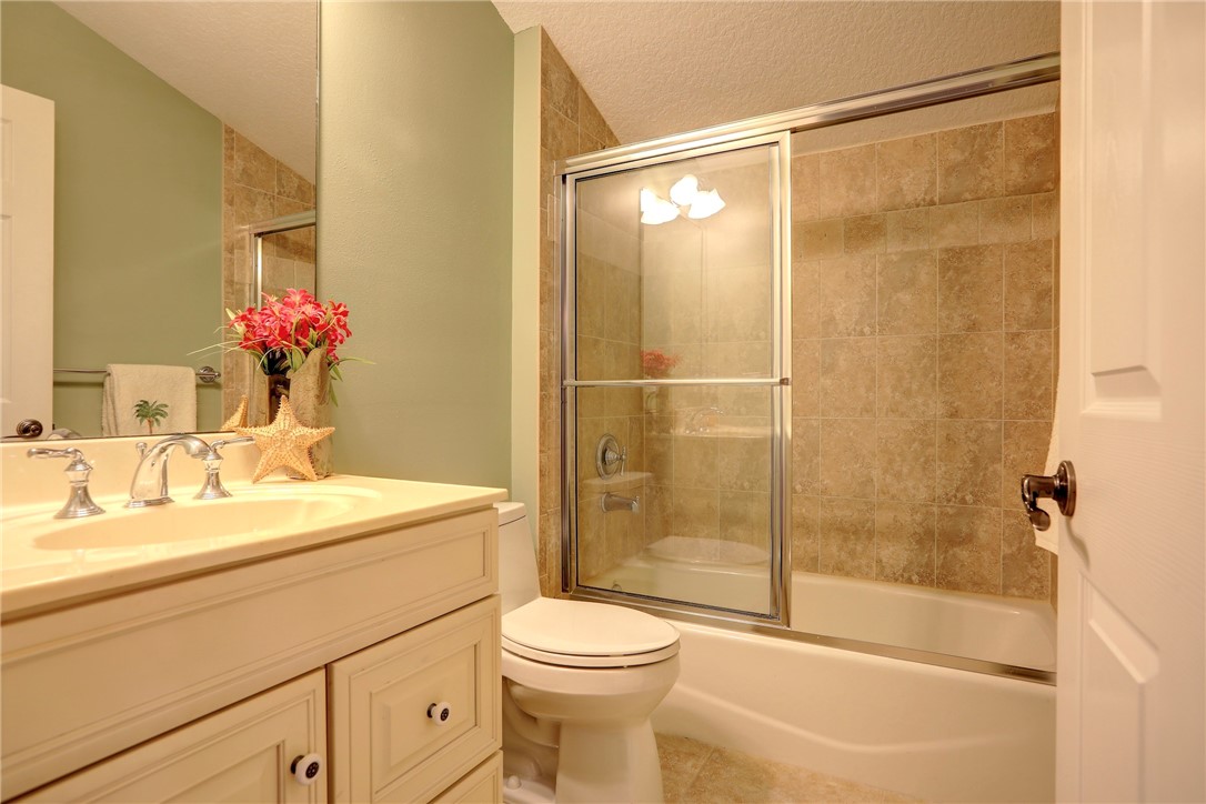 580 Cross Creek Circle