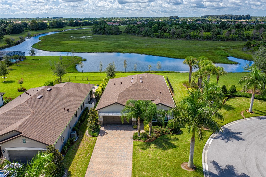 4885 Hawks Way