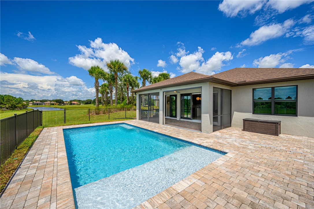 4885 Hawks Way