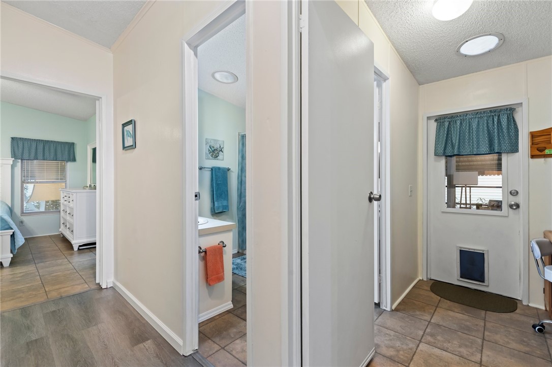 806 Sapodilla Drive