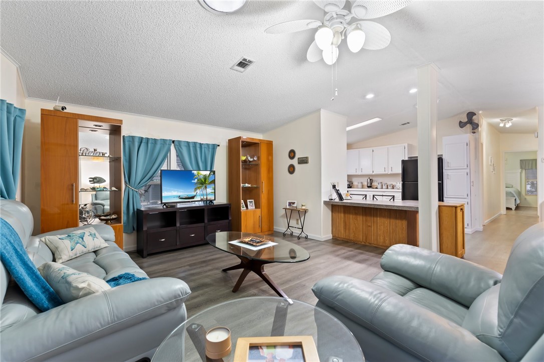 806 Sapodilla Drive
