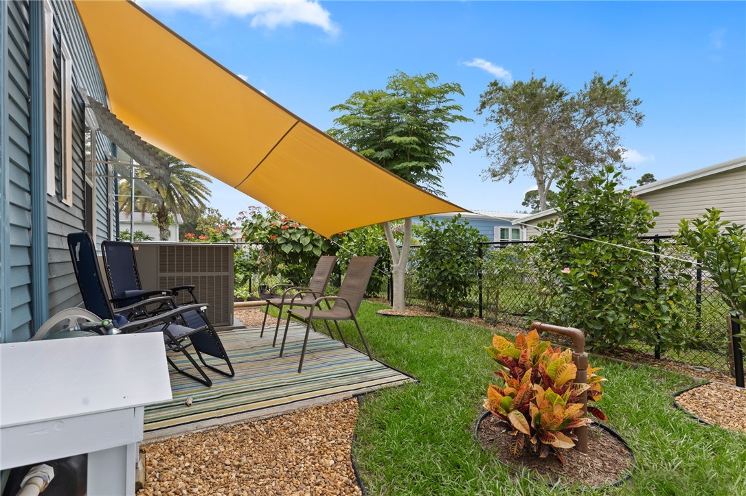 806 Sapodilla Drive