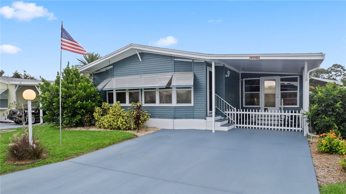 806 Sapodilla Drive