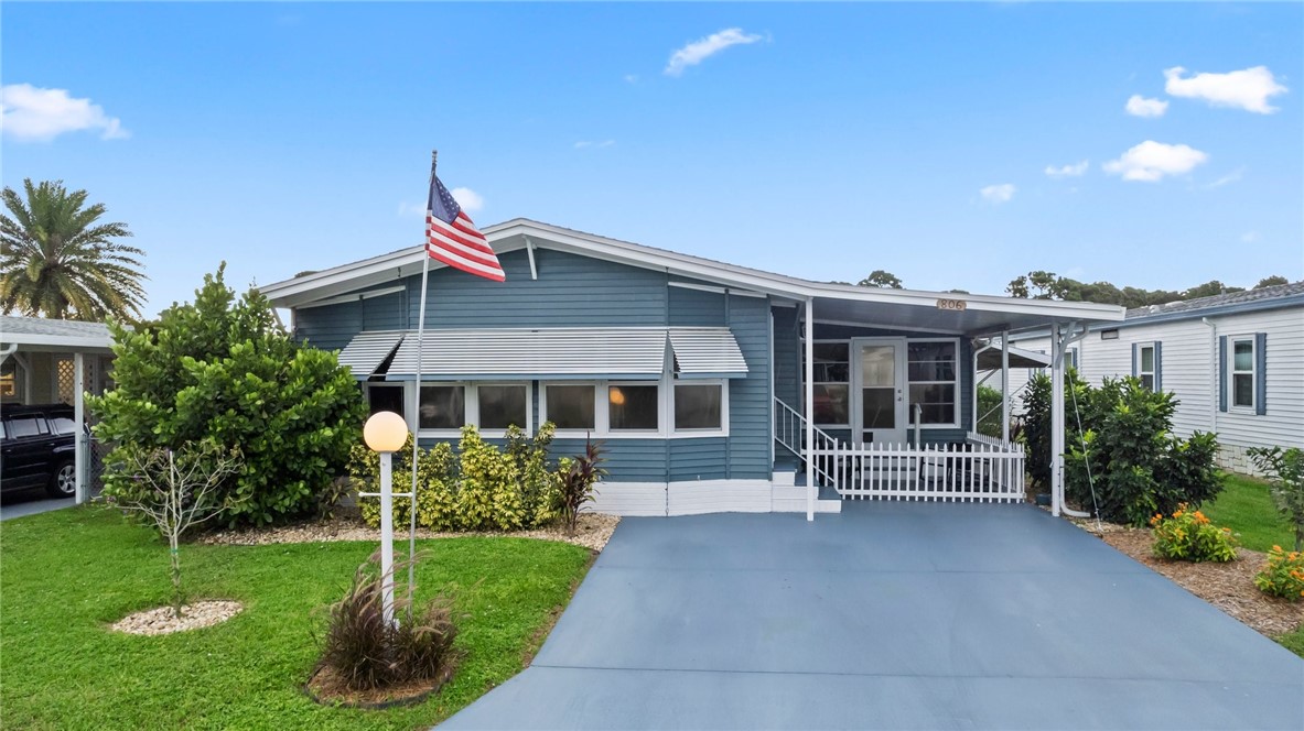 806 Sapodilla Drive