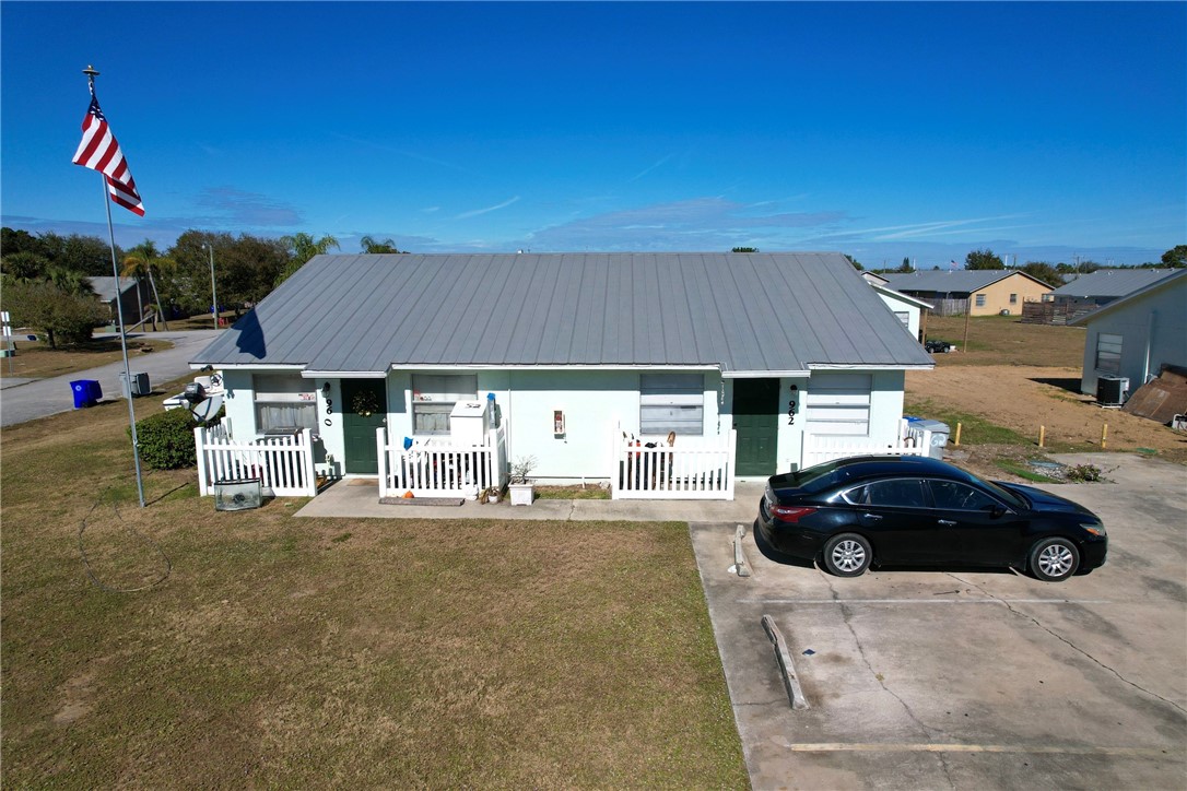 960 6th Street