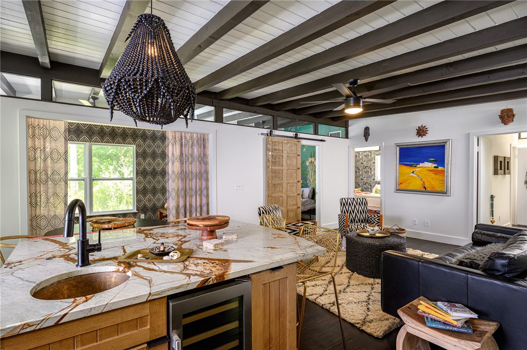 1861 E Barefoot Place