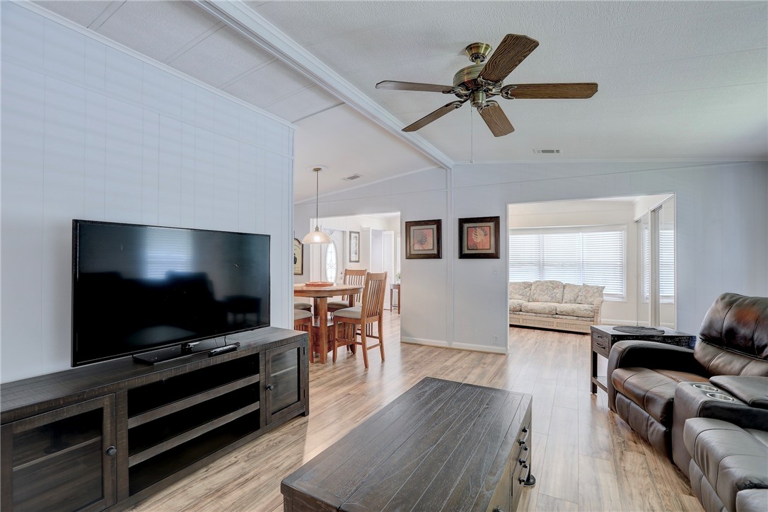 712 Bougainvillea Circle