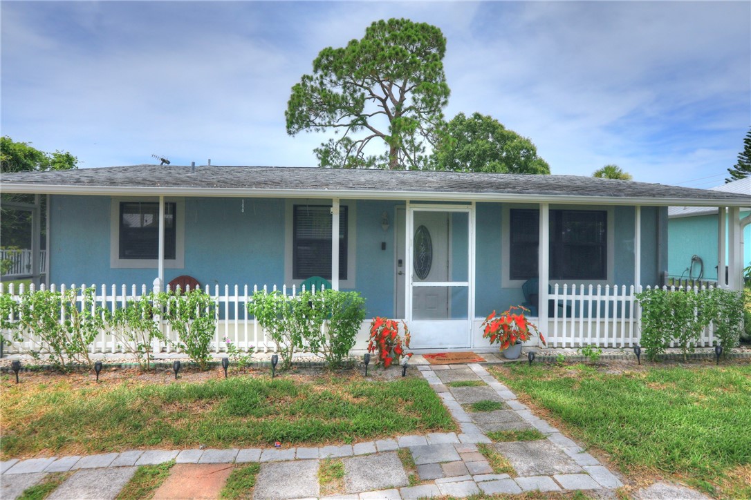 1594 Esterbrook Lane
