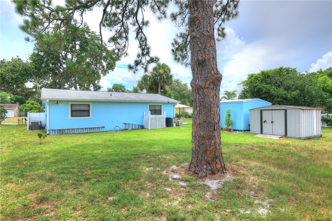 1594 Esterbrook Lane
