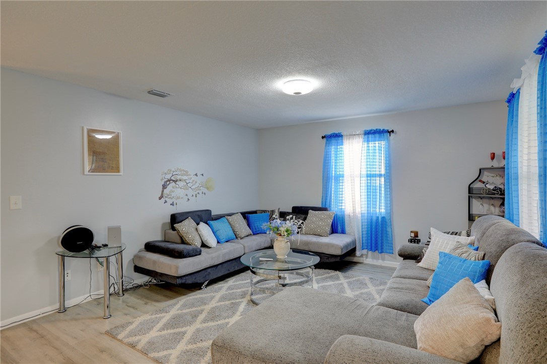 1594 Esterbrook Lane
