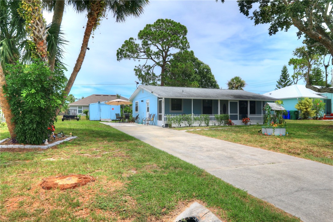 1594 Esterbrook Lane