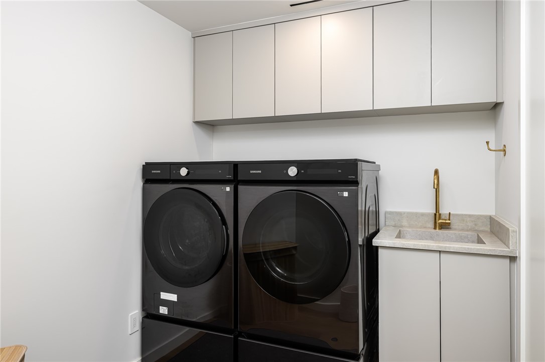 1110 Near Ocean Drive