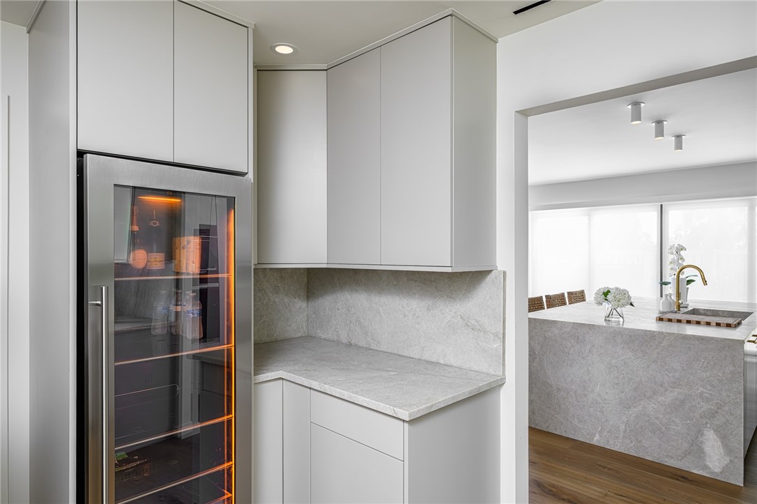 1110 Near Ocean Drive