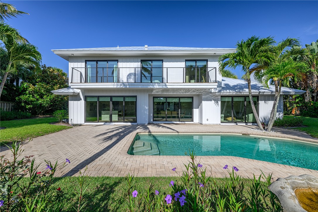 1110 Near Ocean Drive