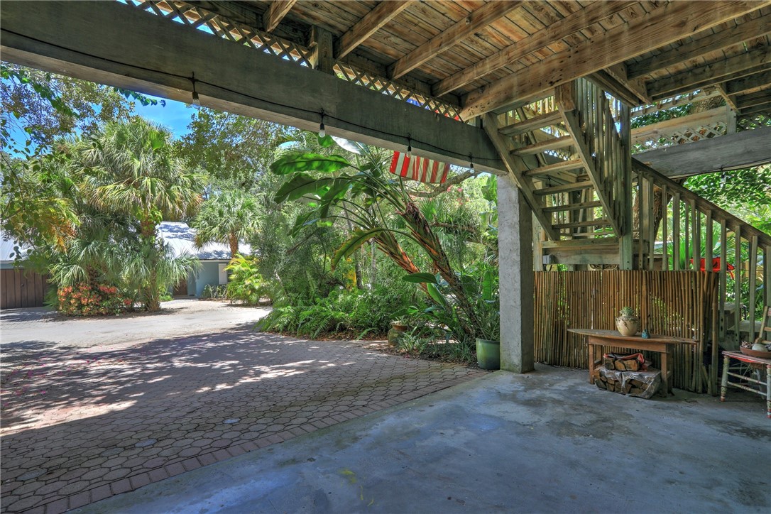1961 W Pebble Path