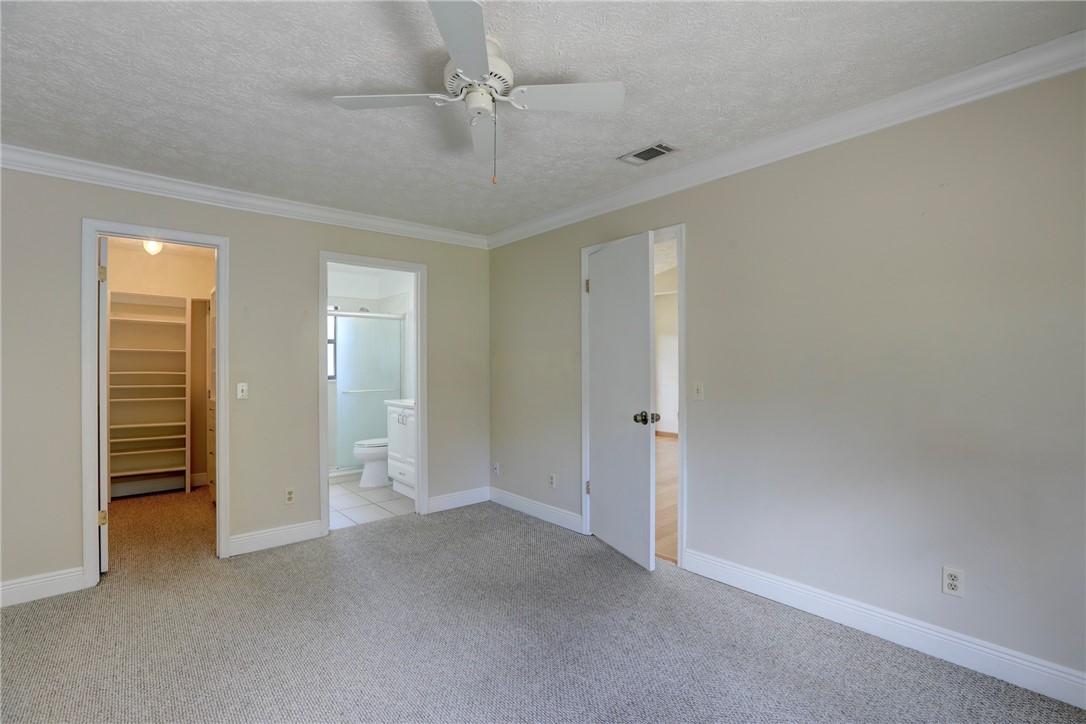 1690 Seahouse Street