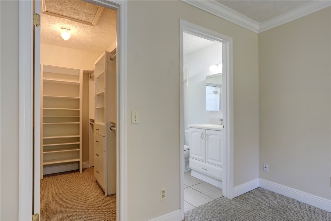 1690 Seahouse Street