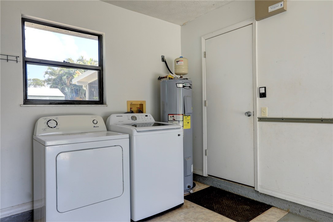 1690 Seahouse Street