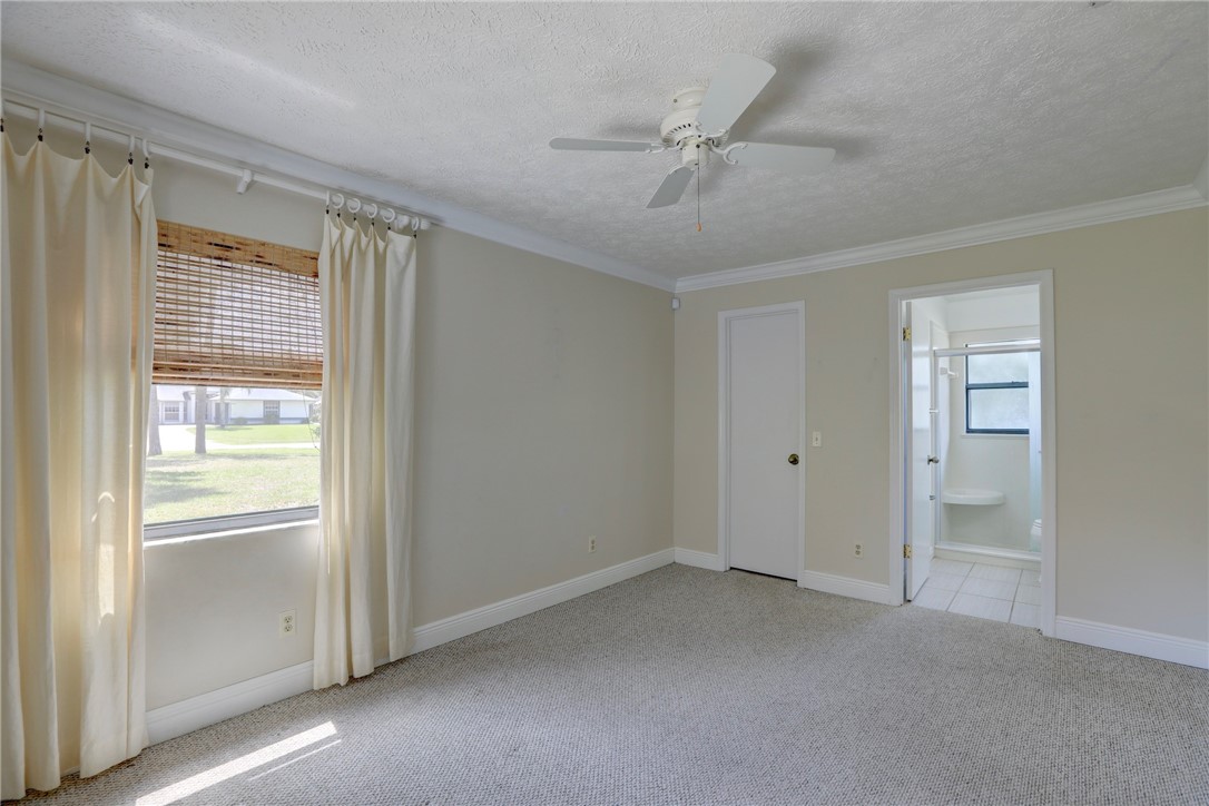 1690 Seahouse Street