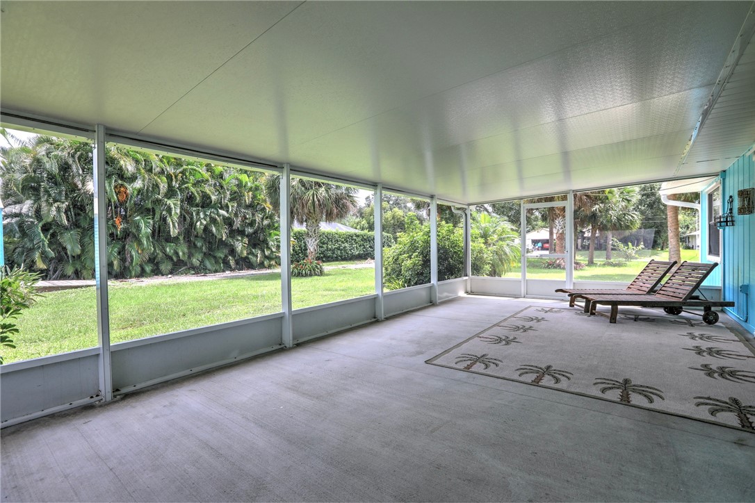 1690 Seahouse Street