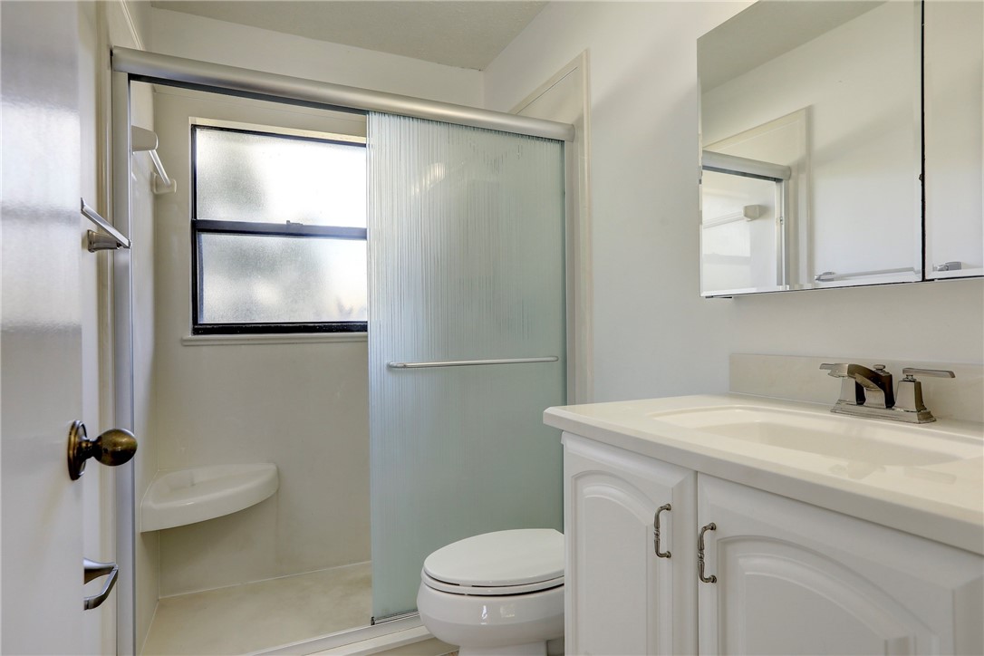 1690 Seahouse Street