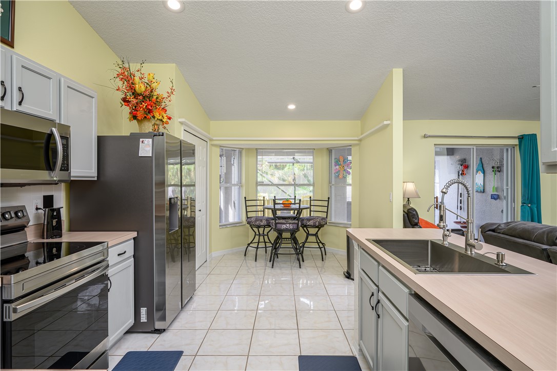 1401 Seahouse Street