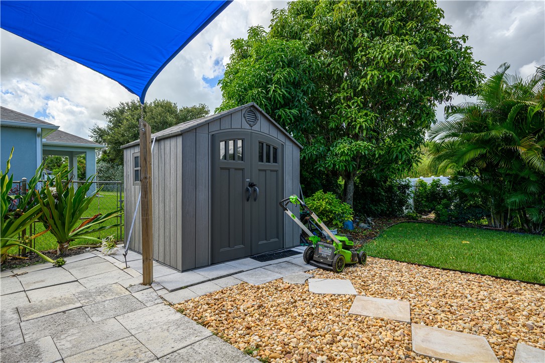 1401 Seahouse Street