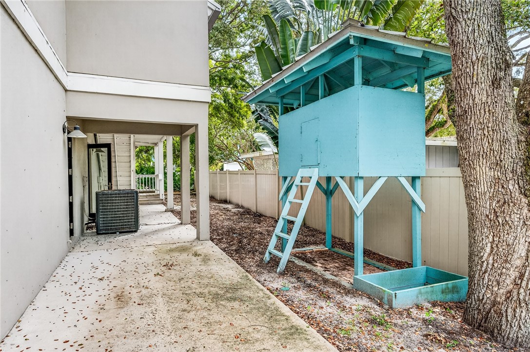 9415 Periwinkle Drive