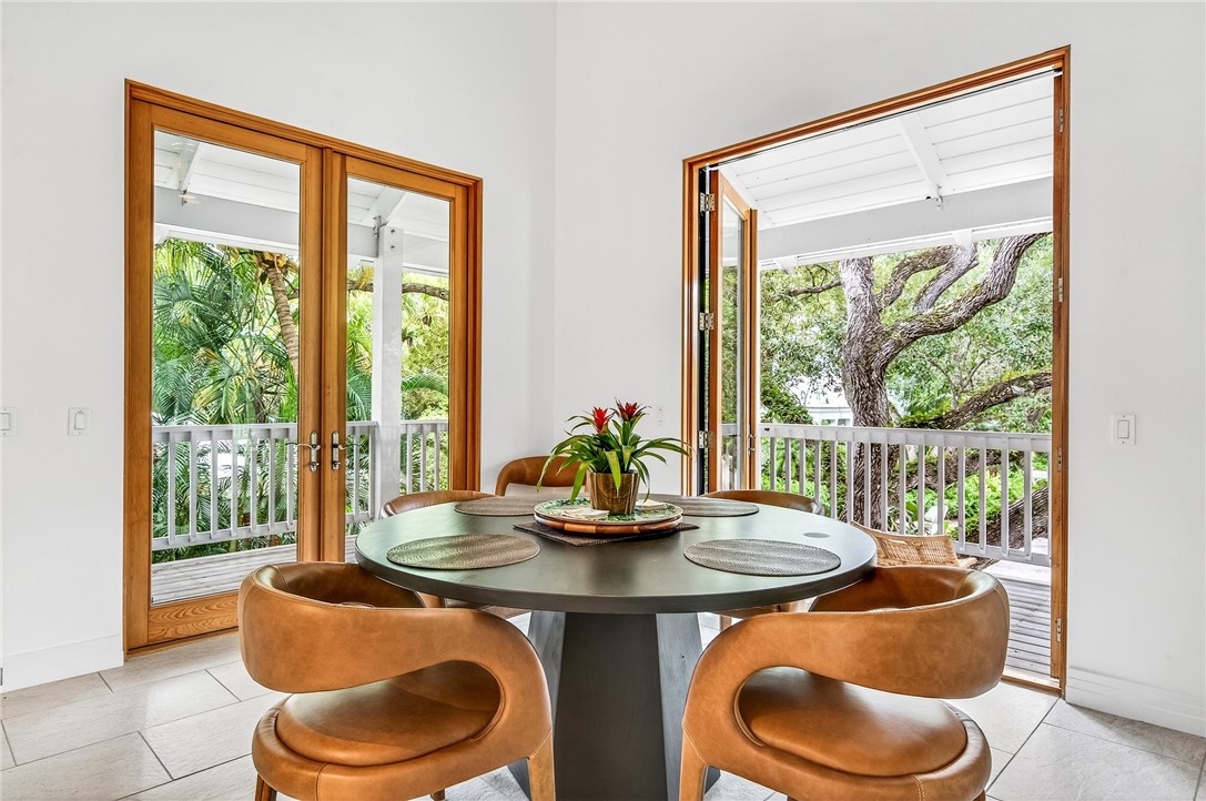 9415 Periwinkle Drive